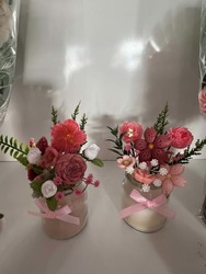🌸Floral Arrangements: 🌸 Small Vase Arrangement 🌸