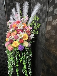 🌸 Forever Florals 🌸: 🌹COLOURFUL CASCADE WITH PINK SWEET PEAS – FLORAL DISPLAY HIRE🌹